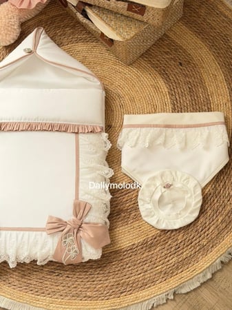 مدس مع اللفه والقبعه الدائريه