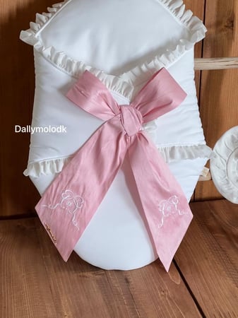 مهاد بناتي مع القبعه الدائريه