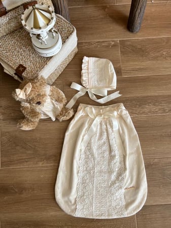 شرنقة محايد مع القبعة