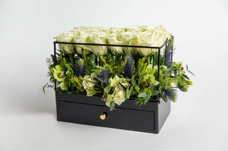 باقة عيد الميلاد صندوق الروز