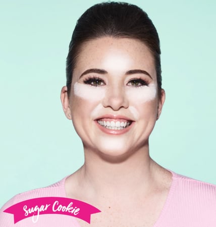 بودرة منثورة من هدى بيوتي - SUGER COOKIE