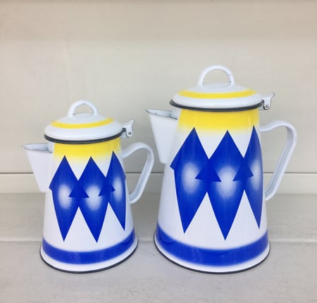 دلة حليب غضار