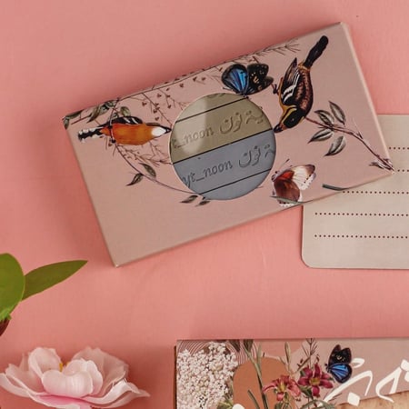 علبه من شمع الفتيل ( متوفر بعدة ألوان )