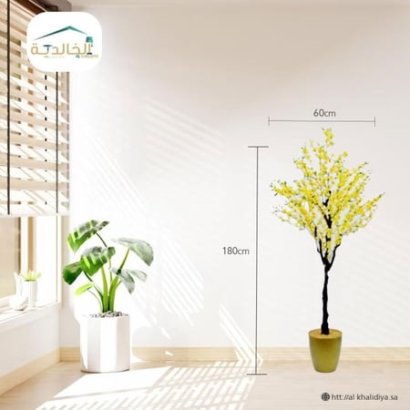 شجرة ورد الكرز مع قاعدة بلاستيك ارتفاع 180سم عرض الشجره 60سم