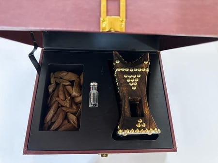 بوكس إهداء مع مبخره