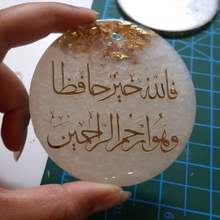 تعلقية سيارة لولوي