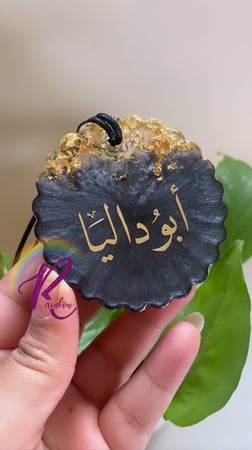 تعليقة سيارة ب الوان عدة