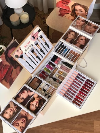 طقم مكياج اكستربم  بيوتي