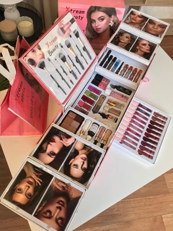 طقم مكياج اكستربم بيوتي