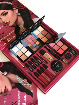 طقم مكياج اكستريم بيوتي