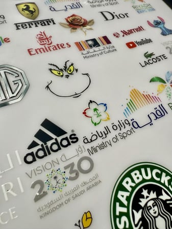 طباعة ستيكرات UV DTF عالية الجودة
