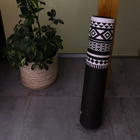 بساط تمرين تالي الليل - لون اسود مخملي فاخر "سميك"