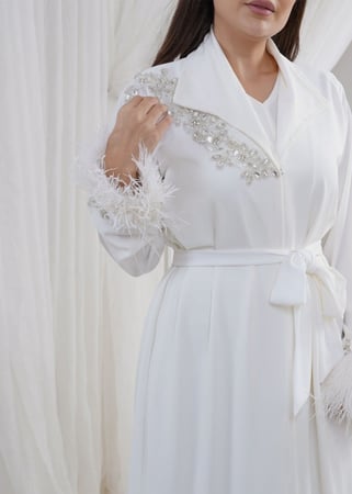 Two-piece robe, crepe material