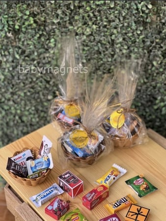 توزيعة سلة للعيد  ( اختيار عشوائي )