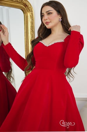 فستان ميدي باكمام طويلة