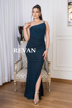 فستان سهره بكتف واحد وقصة جذابة