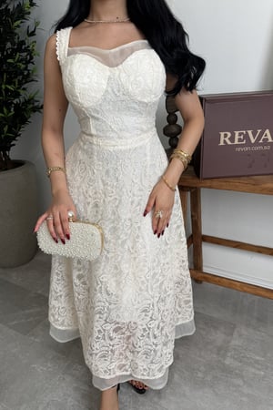 فستان عيد ميدي دانتيل فاخر من ريڤــان