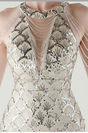 فستان سهرة فاخر من ريفان مع تطريز فخم وتصميم أنيق