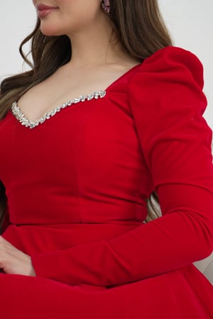 فستان ميدي باكمام طويلة