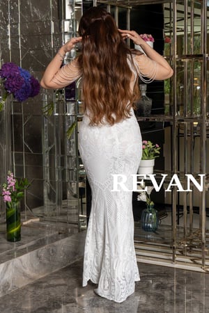 فستان سهرة مرسوم بالترتتر