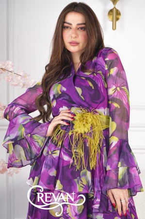 فستان مشجر كرستينا طبقات مزين بحزام وردة