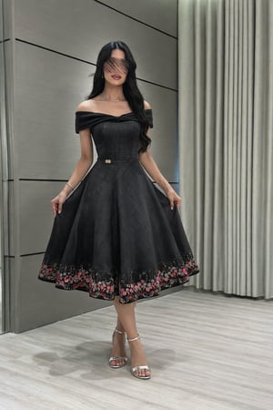 فستان ميدي تطريز ورد فاخر أناقة كلاسيكية من ريڤــان