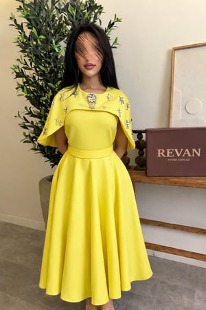 فستان عيد ميدي بكاب مطرز كريستال أناقة فاخرة من ريڤــان