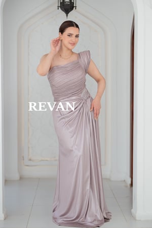 فستان سهرة فاخر