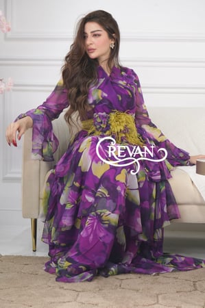 فستان مشجر كرستينا طبقات مزين بحزام وردة