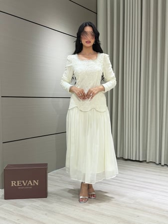 فستان عيد ميدي أنيق بتطريز ناعم وأكمام طويلة من ريڤــان