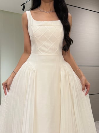 فستان عيد ميدي تصميم أنيق من ريڤــان