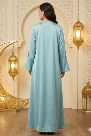 جلابية رمضانية مطرزة بتفاصيل أنيقة من ريڤــان