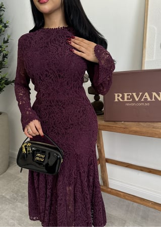 فستان عيد دانتيل ميدي بقصة ميرميد من ريڤــان