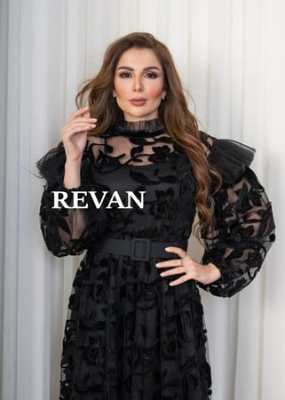 فستان فاخرة بتصميم مخملي