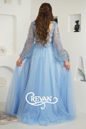 فستان كم  سماوي  سهره  مرصع بالخرز