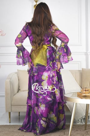 فستان مشجر كرستينا طبقات مزين بحزام وردة