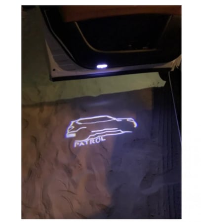 بروجكتر ابواب نيسان باترول على شكل سيارة 2021 - 2023