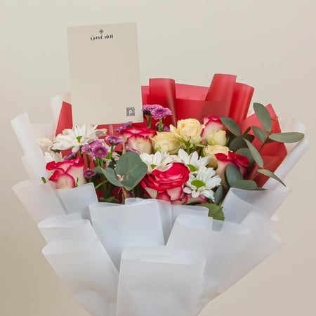 باقة زهور طبيعية بألوان مبهجة