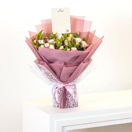 أزهار الأمل باقة زهور طبيعية بتصميم أنيق وألوان ناعمة