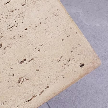 طاولة قهوة ريفوناي من بوليريسين أنيقة لون بيج