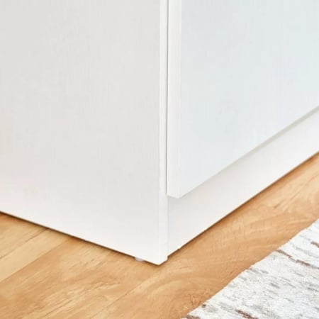 خزانة ملابس ببابينو 4 رفوف لون ابيض من فورنِليا