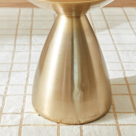 طاولة جانبية من كوزميك معدن ميتالك ذهبي