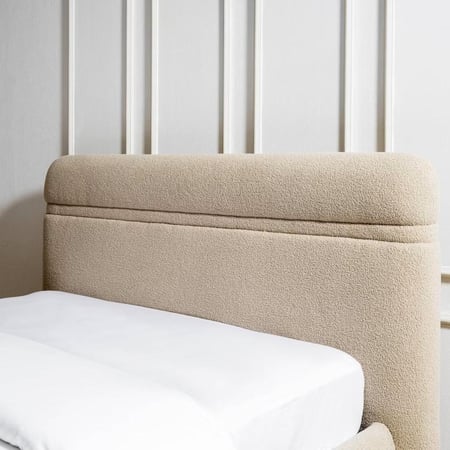 سرير اوسيس منجد بالكامل بوكلية لون بيج