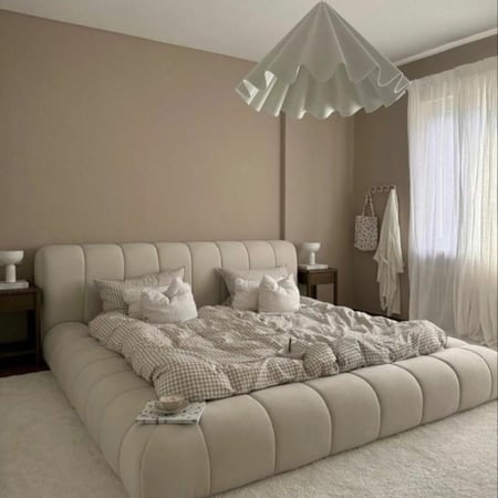 سرير ايرون منجد بالكامل قماش مخمل باللون البيج