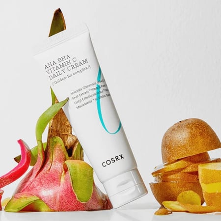 كوسركس كريم يومي بفيتامين C و AHA/BHA – 50 مل