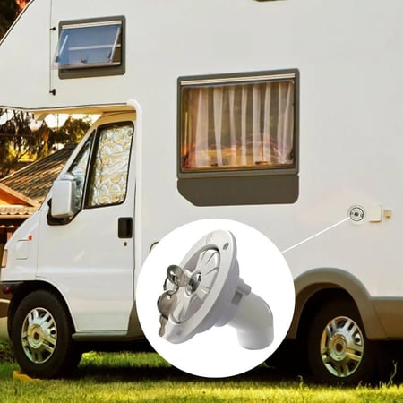 مدخل ماء بقفل