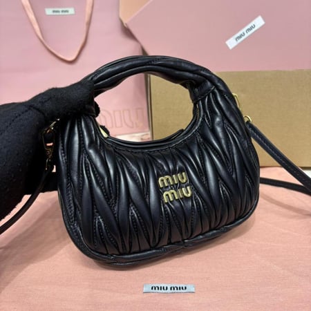 MIU MIU