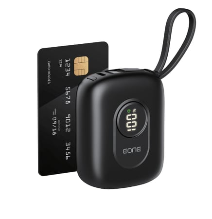إي ون باور بنك  Tiny سعة 10000mAh  بقوة 22.5 واط شاشة ديجيتال وكيابل مدمجة - أسود