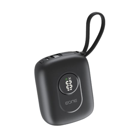 إي ون باور بنك  Tiny سعة 10000mAh  بقوة 22.5 واط شاشة ديجيتال وكيابل مدمجة - أسود