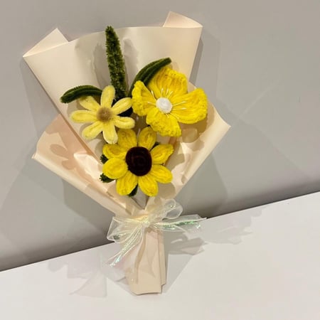 باقة صفراء صغيره